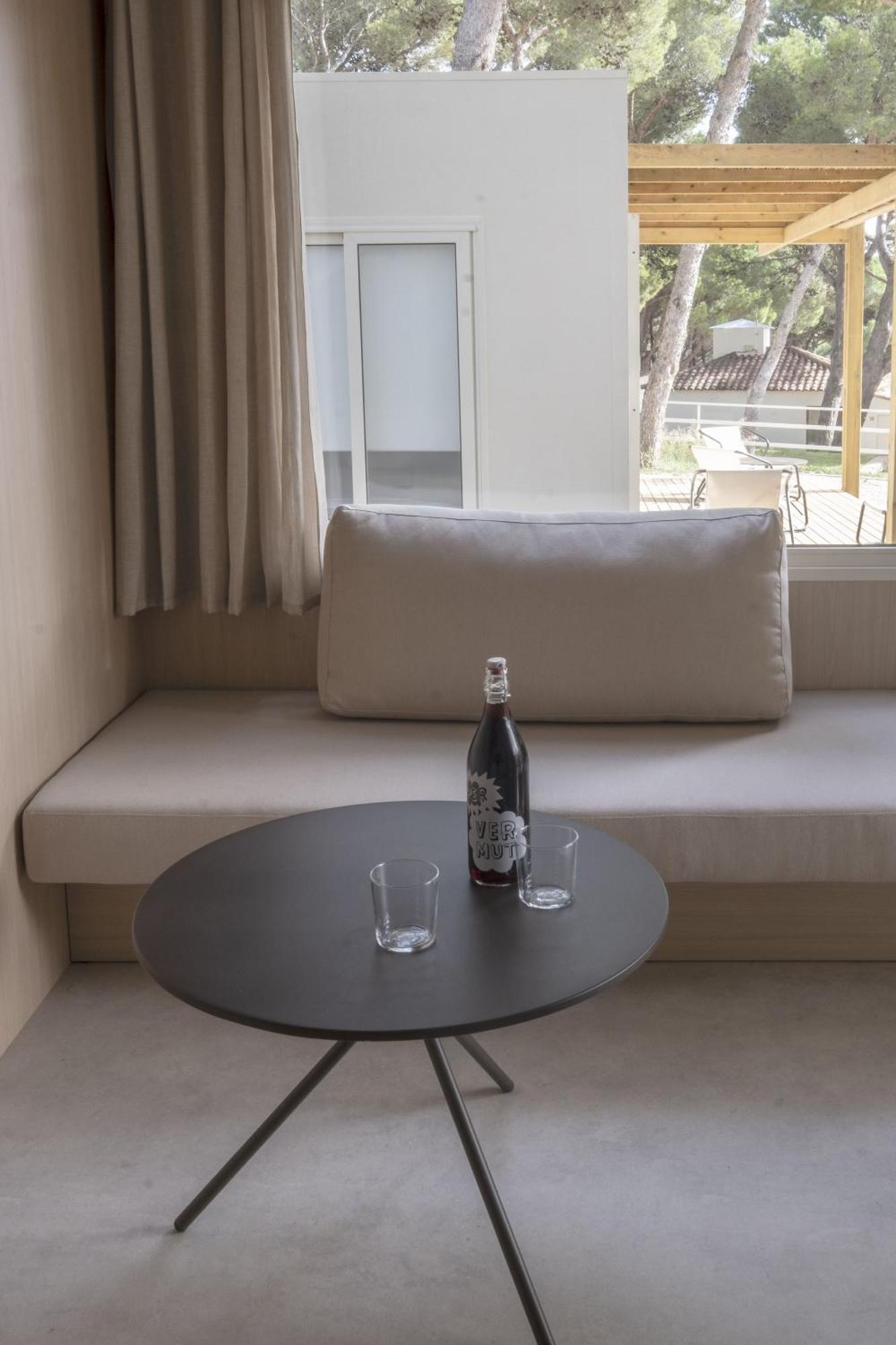 Wecamp Cala Montgo Hotell L' Escala Rum bild